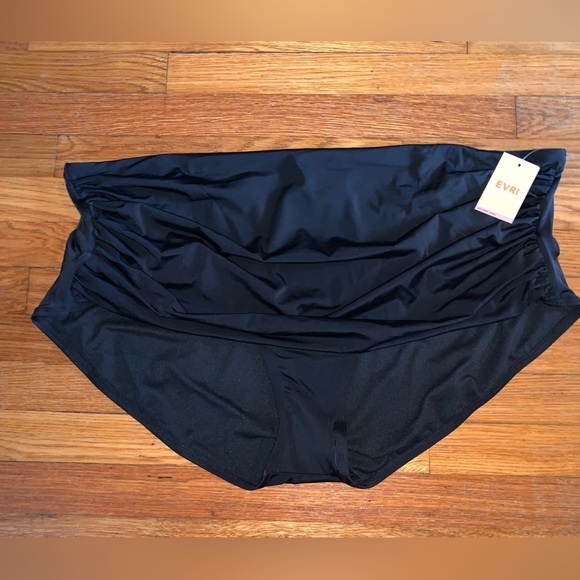 NWT EVRI 4X bathing suit bottom plus size black rouched sides 26/28W - Picture 3 of 7